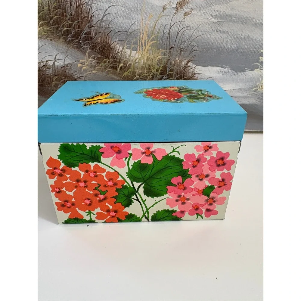 Vintage Ohio Art Floral Metal Tin Blue Lid Geranium Butterfly Storage Box